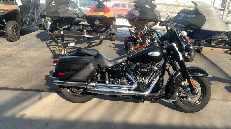 Used 2021 Harley-Davidson Softail Heritage Classic 114 Image 2