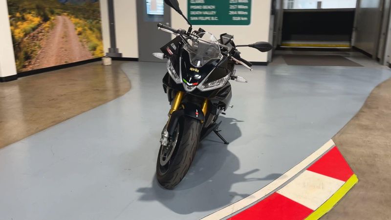 Used 2022 Aprilia Tuono V4 Factory 1100 Image 8