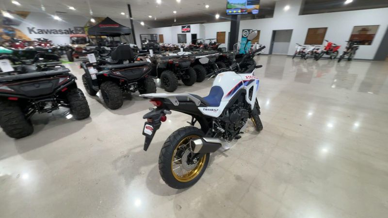 New 2026 Honda TRANSALP E-CLUTCH Image 4