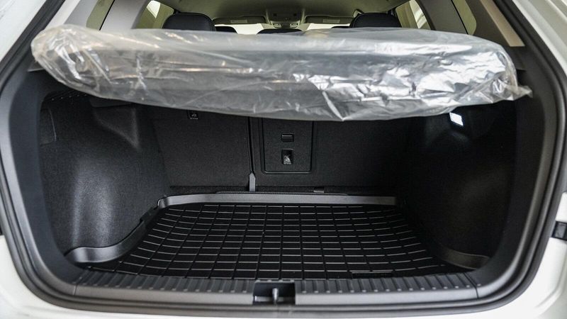 New 2025 Volkswagen Taos 1.5T SEImage 11