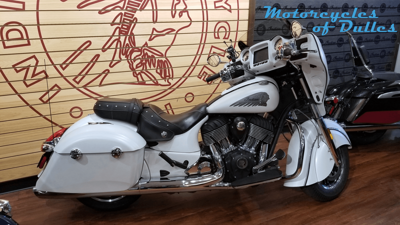 2017 Indian Motorcycle Chieftain in a White Smoke exterior color. Motorcycles of Dulles 571.934.4450 motorcyclesofdulles.com 