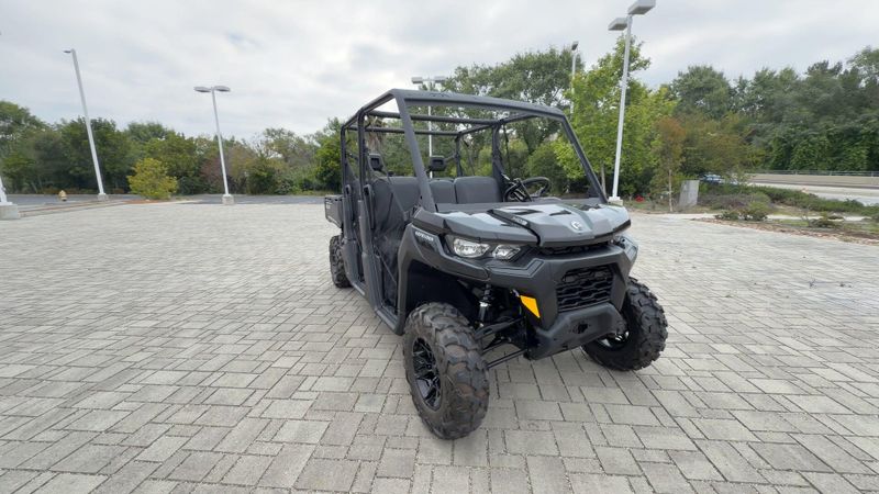 New 2026 Can-Am DEFENDER MAX DPS HD9 Image 4