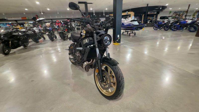 Used 2023 Yamaha XSR700 Image 4