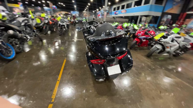 Used 2019 Honda GOLDWING TOUR DCT Image 7