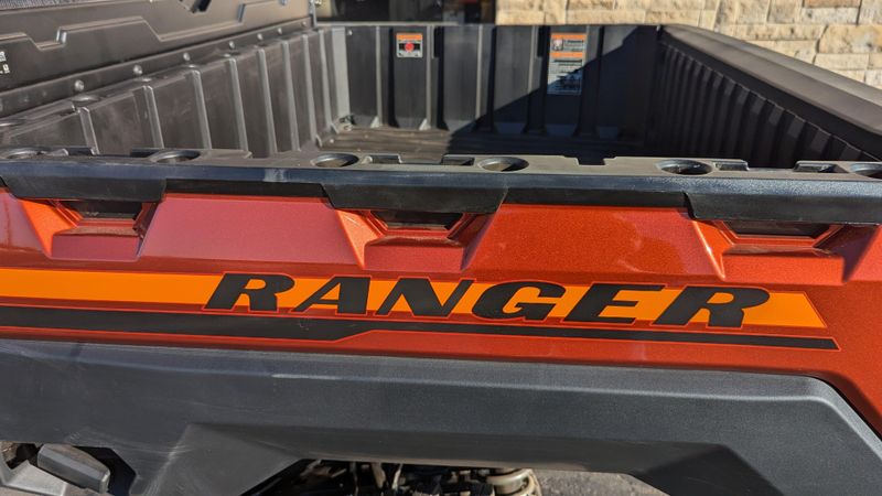 2025 Polaris RANGER CREW XP 1000 PREMIUM  ORANGE RUSTImage 11