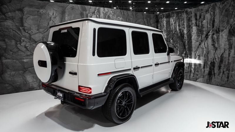 2025 Mercedes Benz G 550 photo 24