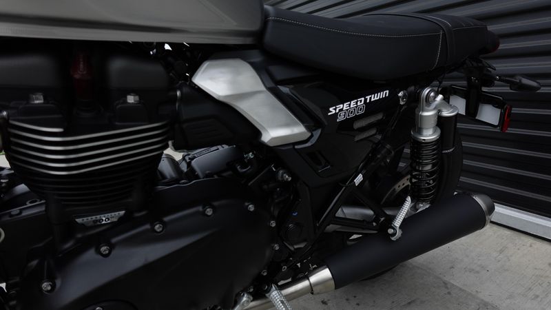 New 2025 Triumph Speed Twin 900 Base 