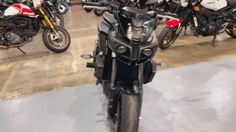 Used 2019 Yamaha MT-10 CA Image 7