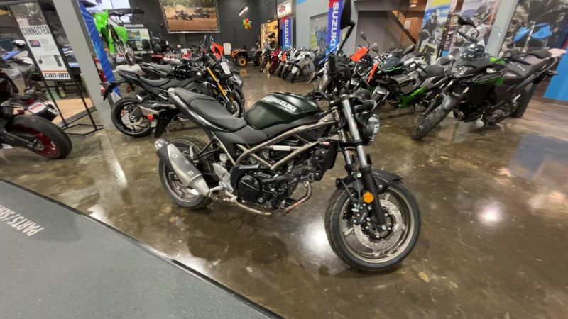 2025 Suzuki SV650 ABS  in a GREEN/BLACK exterior color. Del Amo Motorsports of Redondo Beach (424) 390-7811 delamomotorsports.com 