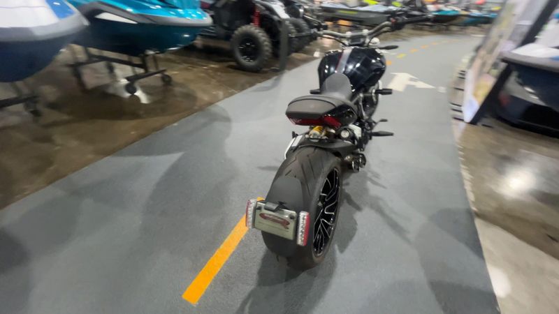 Used 2023 Ducati XDIAVEL S Image 7