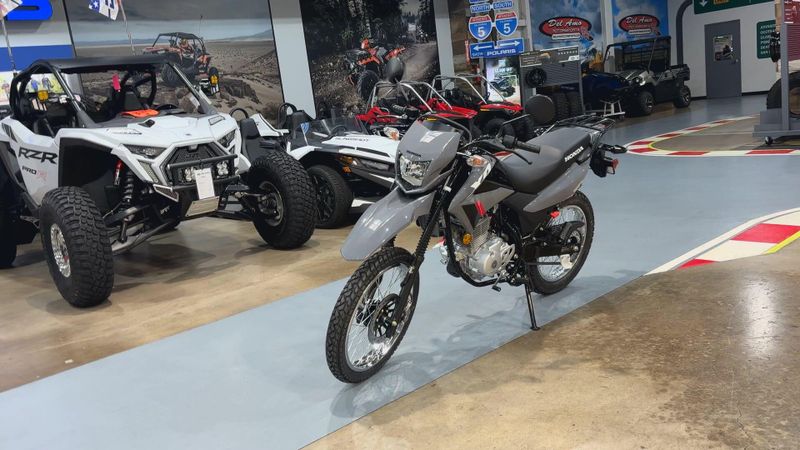 New 2026 Honda XR150L Image 3