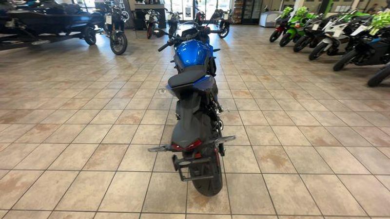 New 2026 Suzuki GSX-8R Image 3