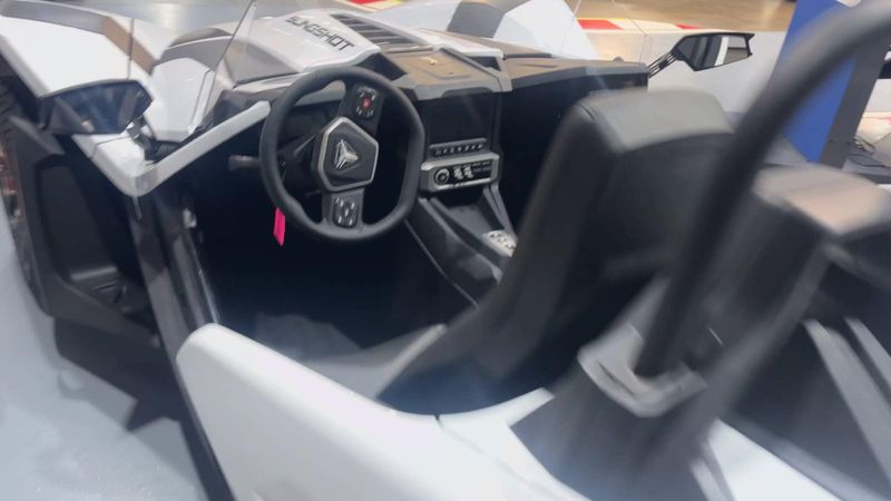 New 2026 Polaris SLINGSHOT SL AUTODRIVE Image 9