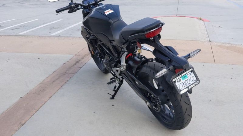 Used 2026 Honda CB300R ABS Image 7