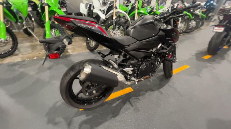 Used 2021 Kawasaki Z400 ABS Image 9