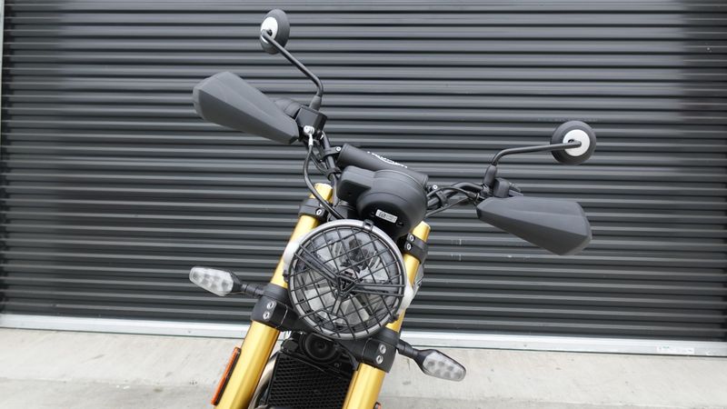 New 2025 Triumph Scrambler 400 X Base 