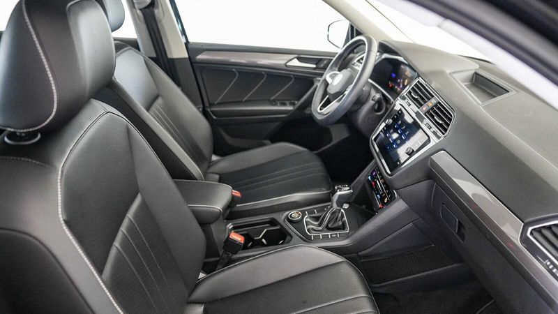 2022 Volkswagen Tiguan 2.0T SEImage 15
