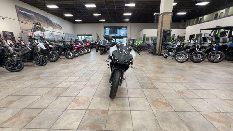 Used 2025 CFMOTO 300SS CF300-5US Image 3