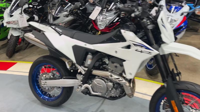 New 2025 Suzuki DR-Z4SM Image 2