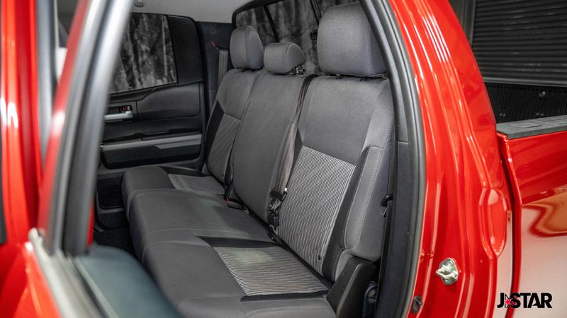 2017 Toyota Tundra SR5 photo 13