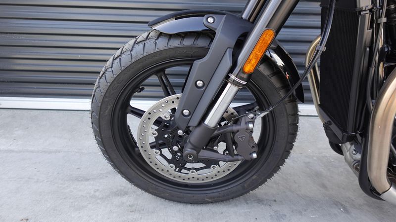 New 2025 Triumph Speed Twin 900 Base 