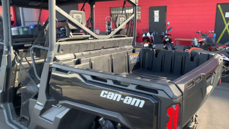 New 2025 Can-Am DEFENDER MAX XT HD10 Image 6