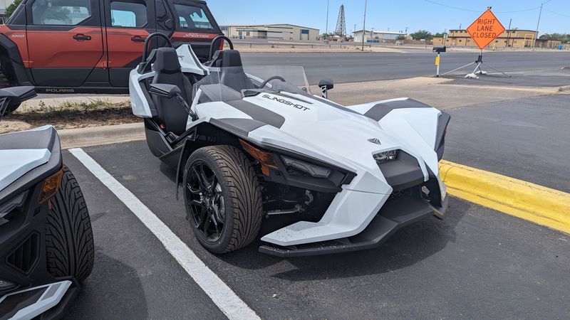2024 Polaris SLINGSHOT S TECH MANUAL S with Technology Package IImage 3