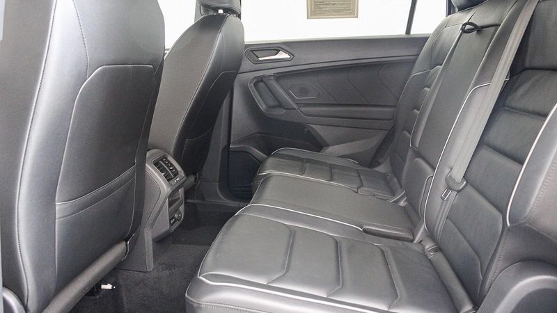 2019 Volkswagen Tiguan 2.0T SEL Premium R-LineImage 20
