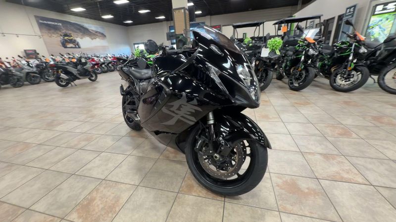 Used 2023 Suzuki Hayabusa Image 2