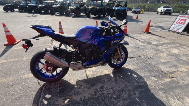 New 2026 Yamaha YZF-R1 Image 9