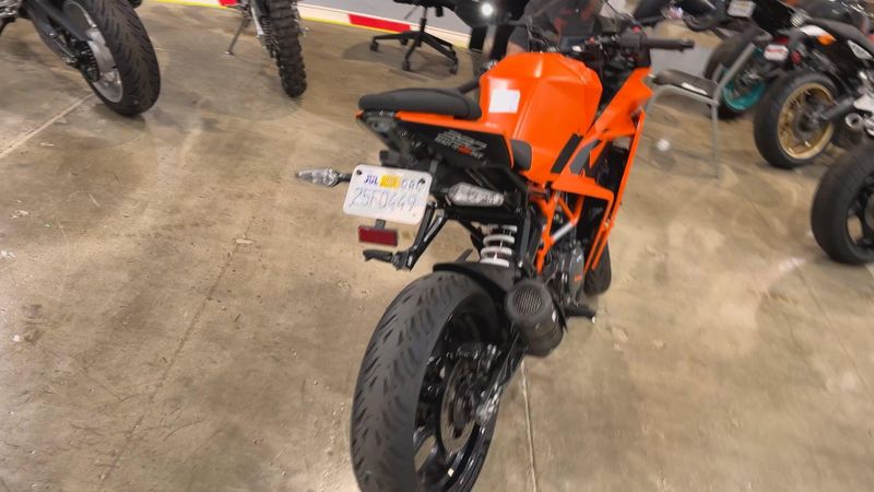 Used 2023 KTM RC 390 Image 3