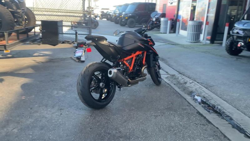 New 2026 KTM 1390 SUPER DUKE R EVO Image 9