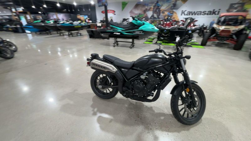 New 2026 Honda SCL500 Image 4