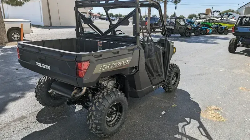 2025 Polaris RANGER 1000 EPS SAGE GREENImage 11