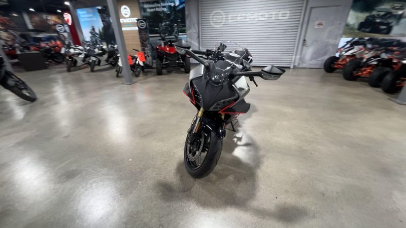 2025 CFMOTO 450SS Image 3