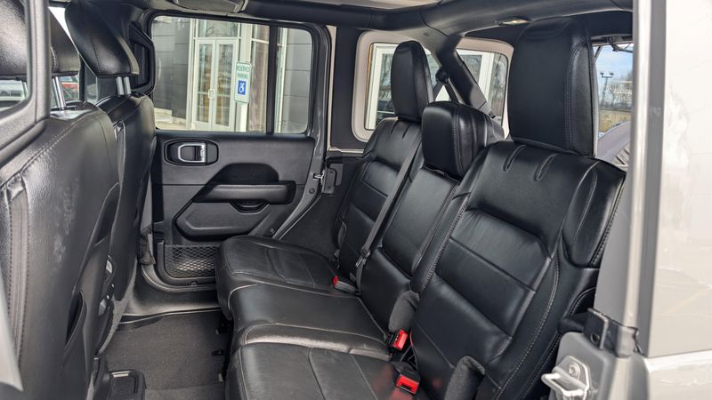 Used 2020 Jeep Wrangler Unlimited Sahara AltitudeImage 11