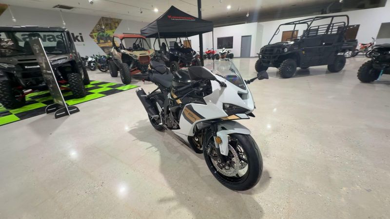New 2026 Kawasaki NINJA ZX-6R Image 3