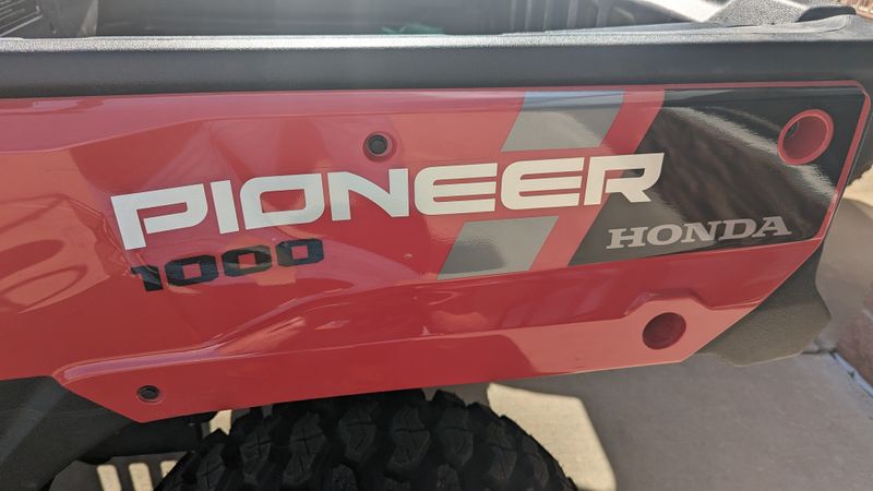 2024 Honda PIONEER 1000 DELUXEImage 11