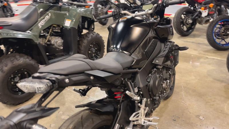 Used 2017 Yamaha FZ-10 CA Image 3