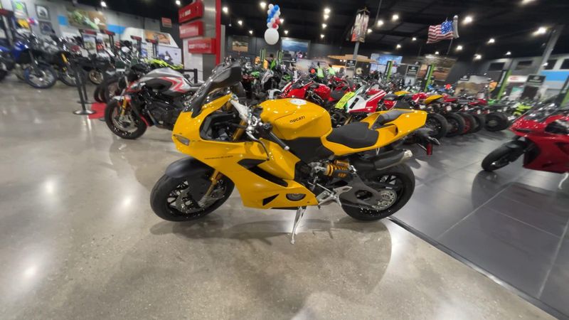 New 2026 Ducati PANIGALE V2 S Image 4