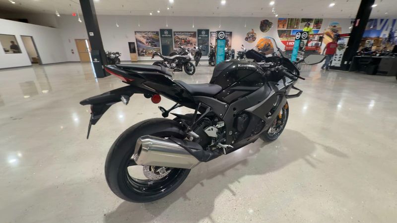 New 2026 Kawasaki NINJA ZX-10R ABS Image 4