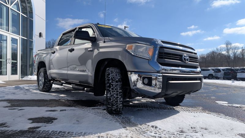 Used 2015 Toyota Tundra 4WD Truck Image 3