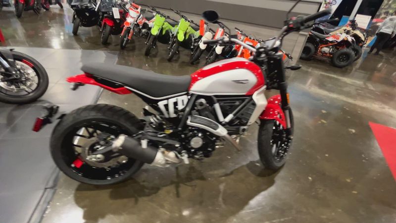 New 2025 Ducati SCRAMBLER 800 ICON Image 9
