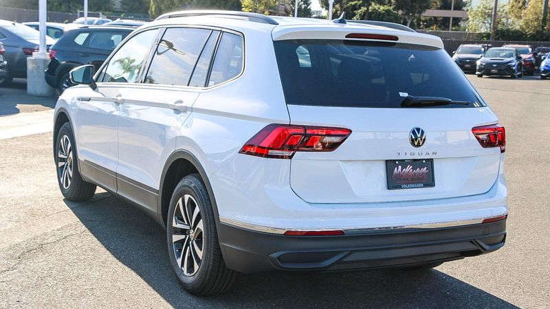 2024 Volkswagen Tiguan 2.0T SImage 2