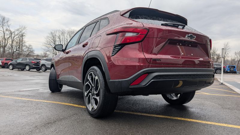 Used 2024 Chevrolet Trax 2RSImage 7