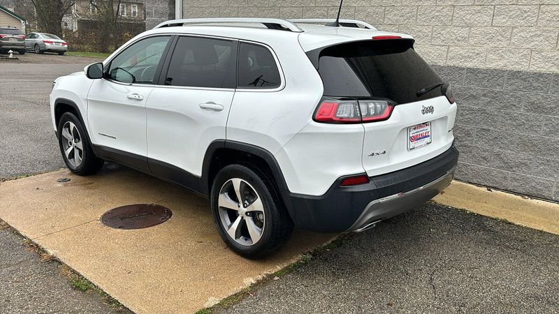 2020 Jeep Cherokee LimitedImage 3