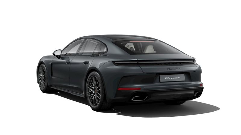 2025 Porsche Panamera 4Image 3