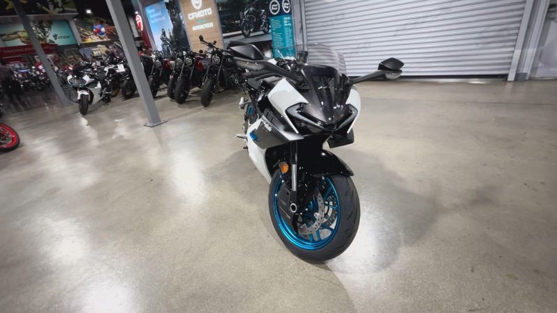 New 2025 CFMOTO 675SS Image 3