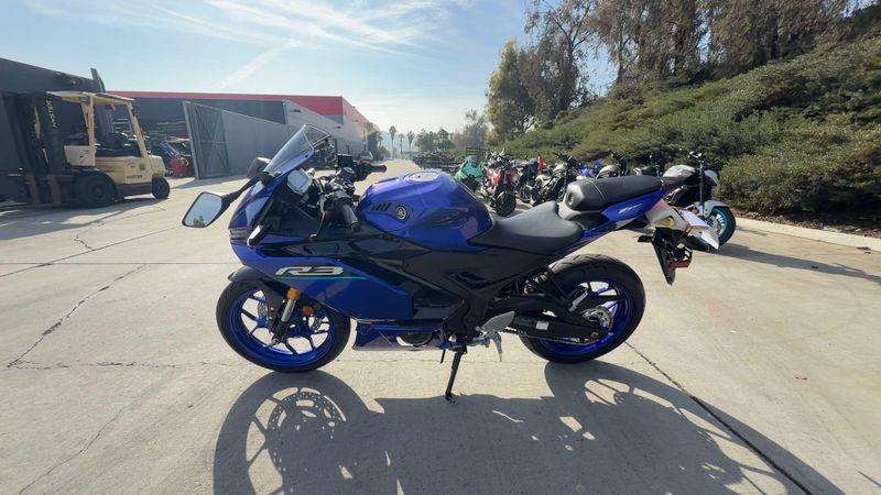 New 2026 Yamaha YZF-R3 ABS Image 5
