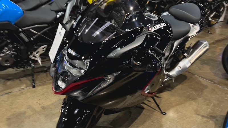 New 2026 Suzuki Hayabusa Image 2